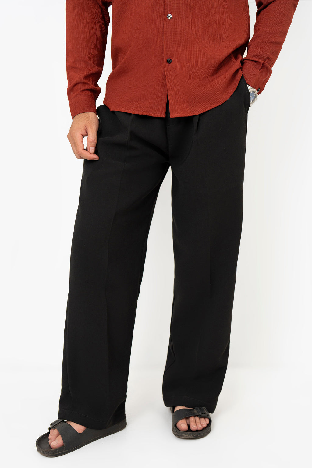 Classic Noiré Pleated Pants