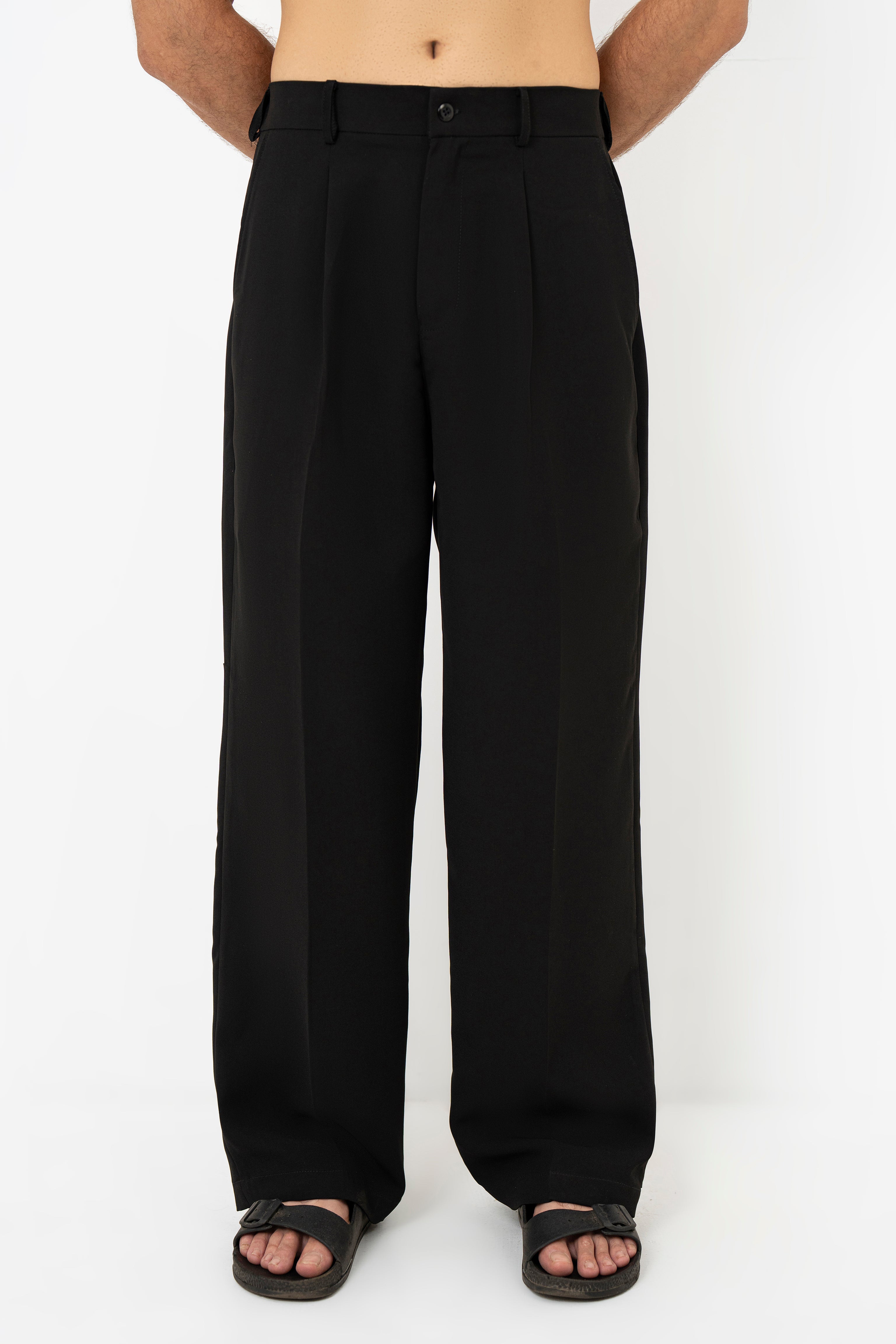 Classic Noiré Pleated Pants