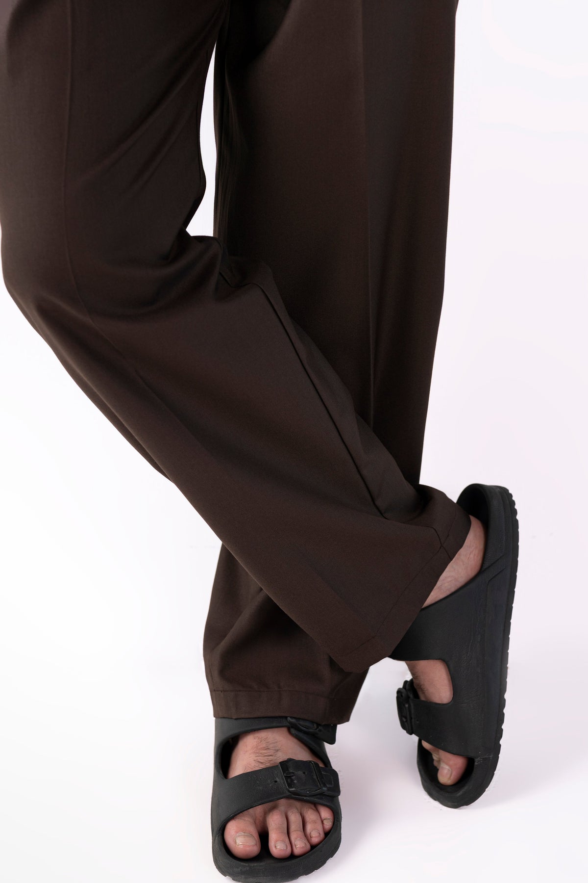 Classic Cafe Noir Pleated Pants