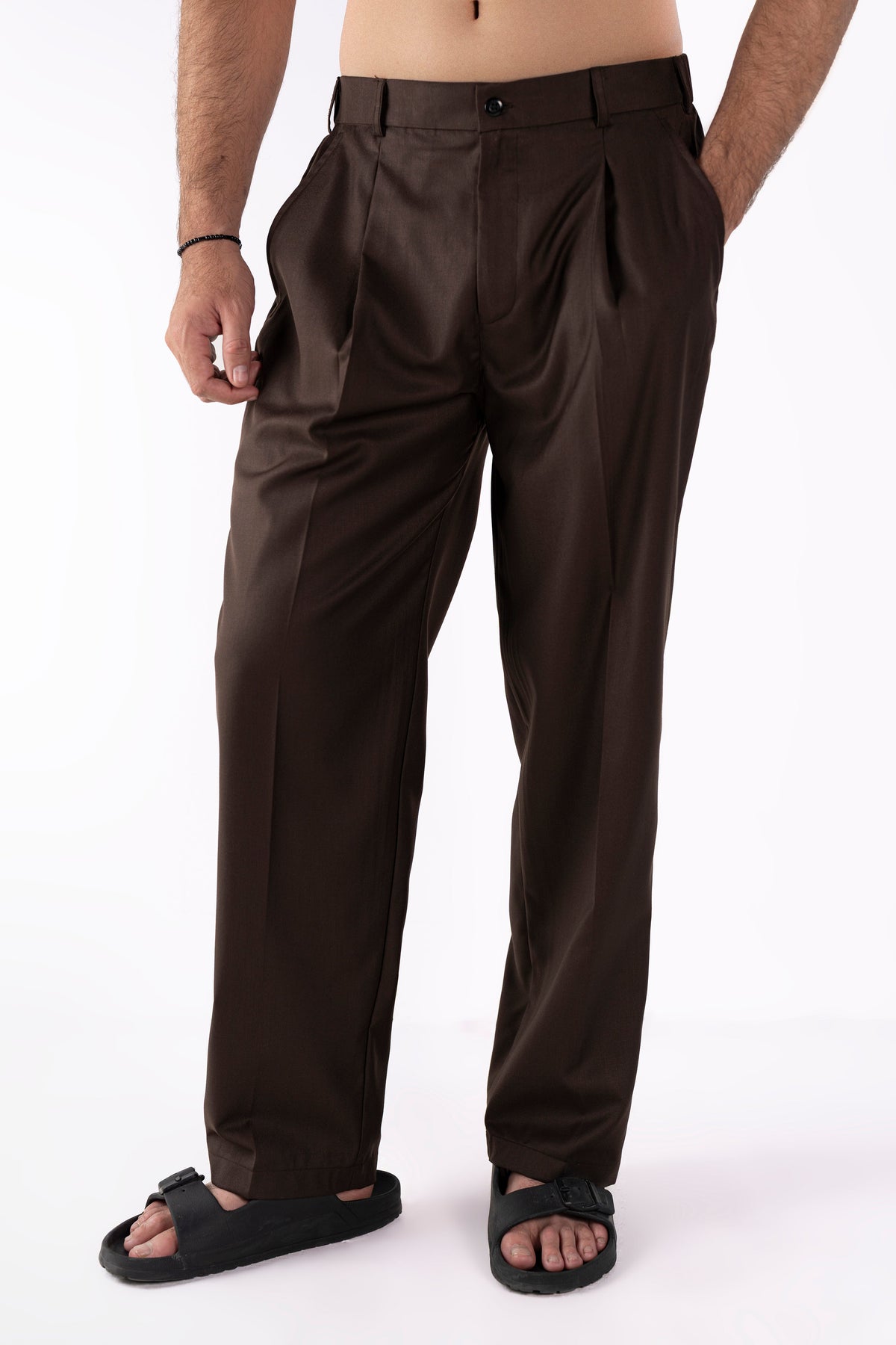 Classic Cafe Noir Pleated Pants
