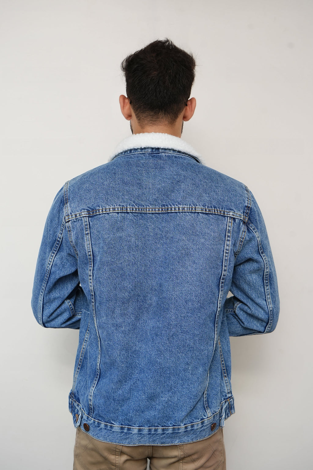 Basic Blue Denim Jacket With Faux Fur Collar