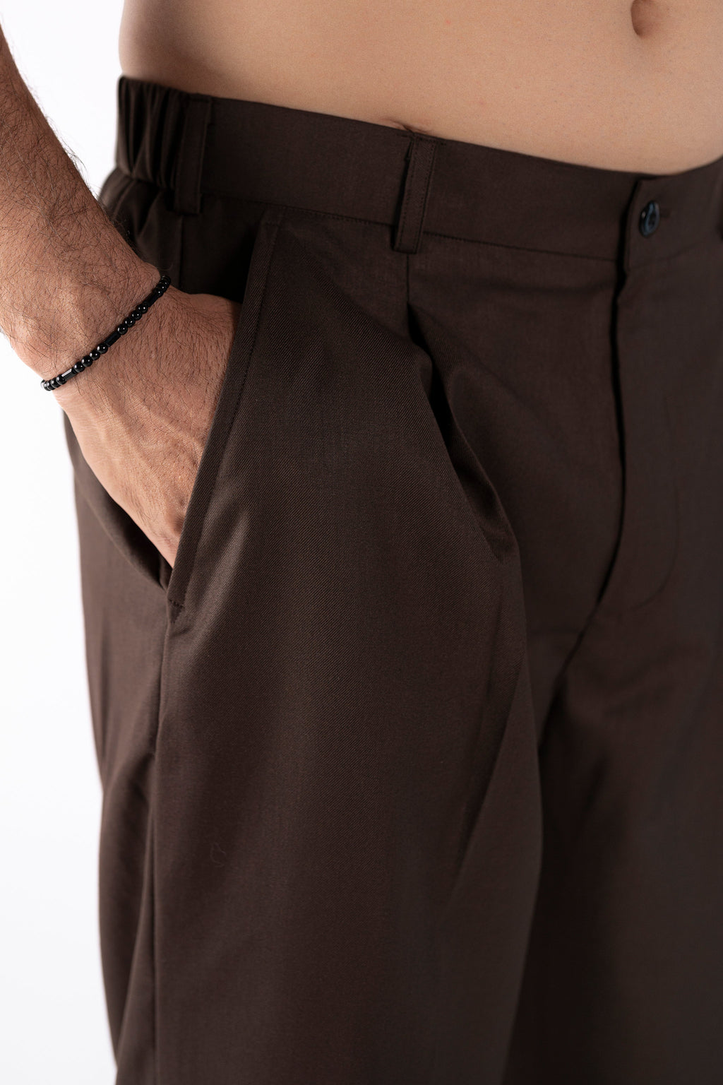 Classic Cafe Noir Pleated Pants