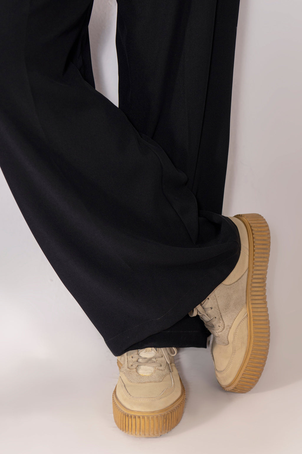 MoveEasy Baggy Pleated Pants
