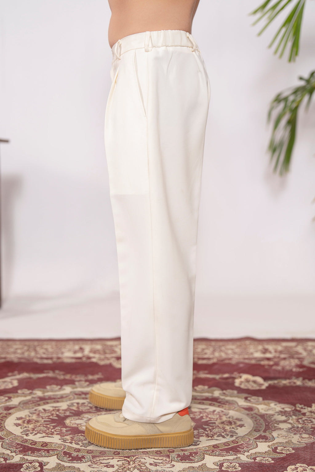 Crema Weave Pleated Pants