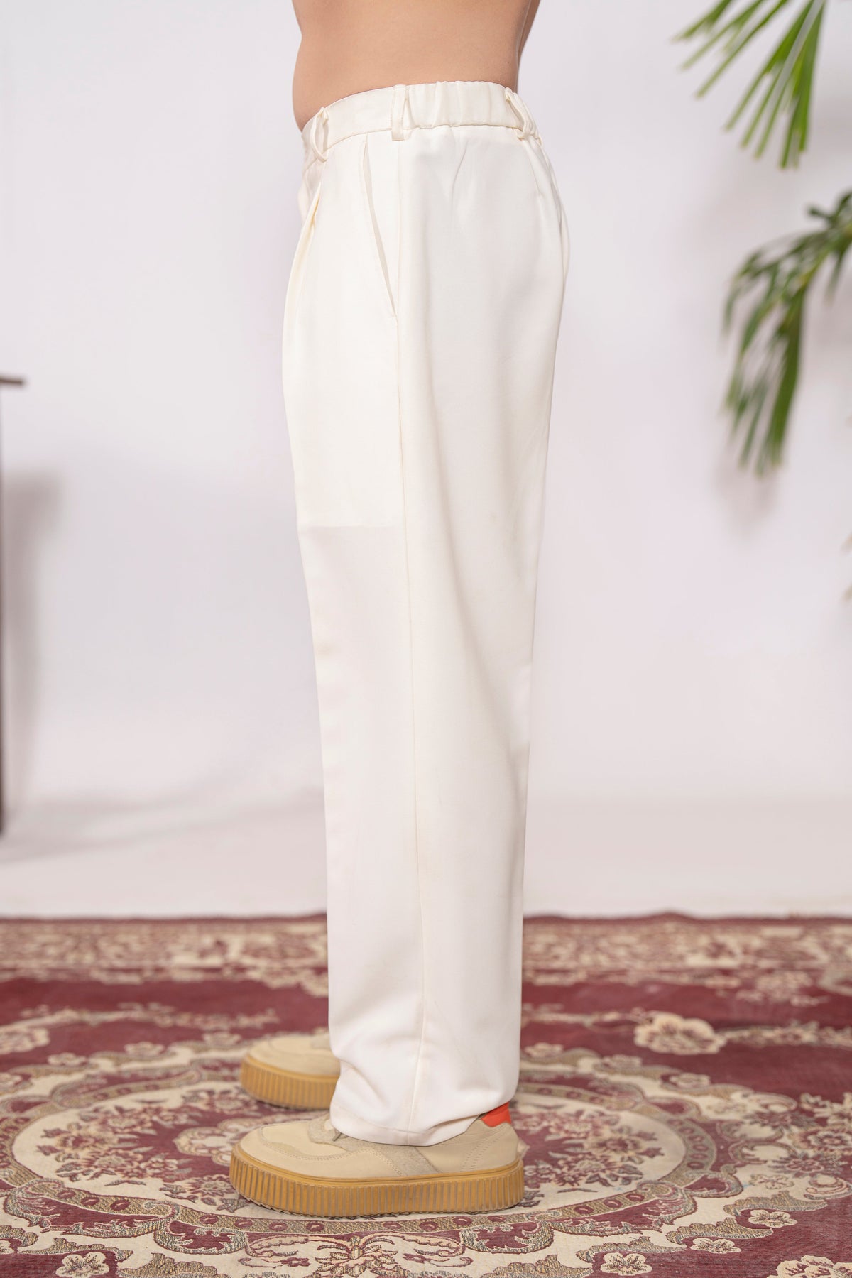 Crema Weave Pleated Pants