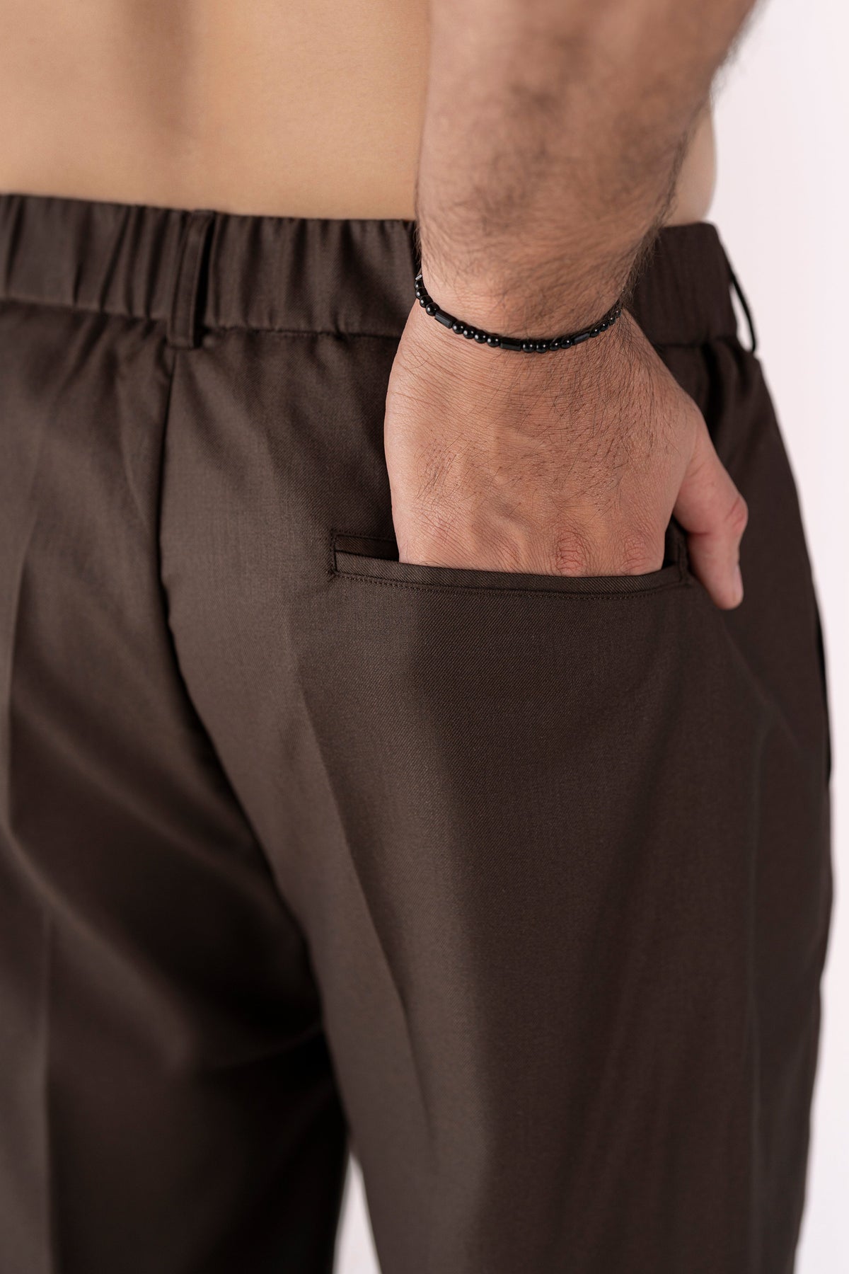 Classic Cafe Noir Pleated Pants