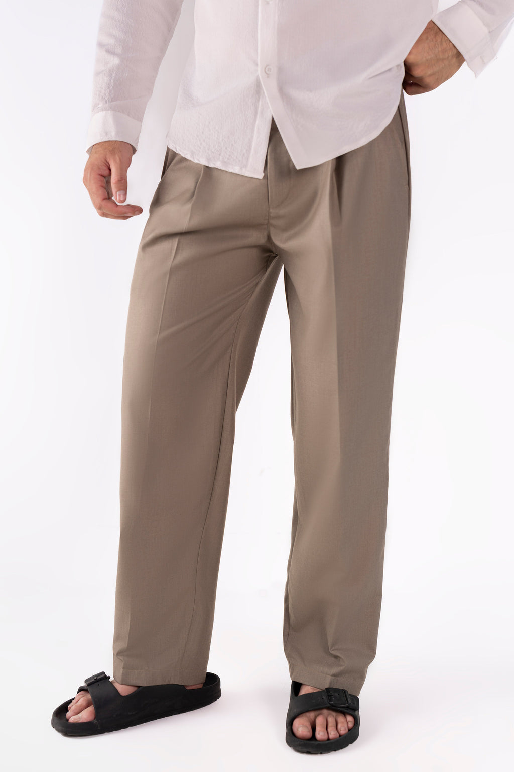 Classic Caramello Pleated Pants