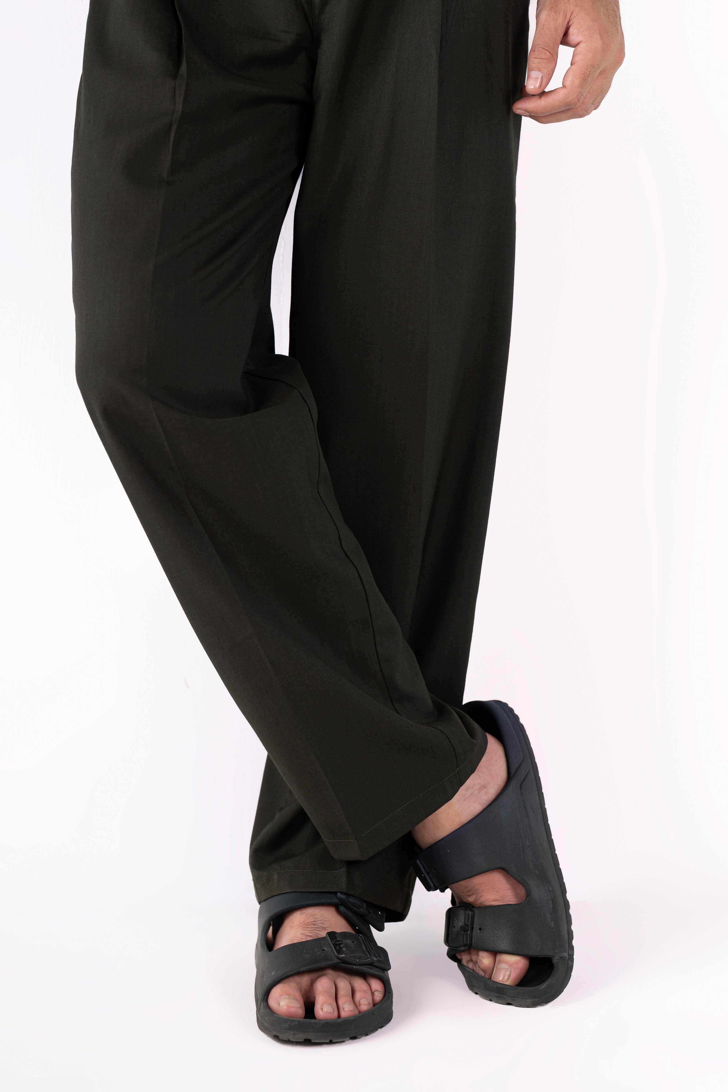 Deep Bosco Pleated Pants