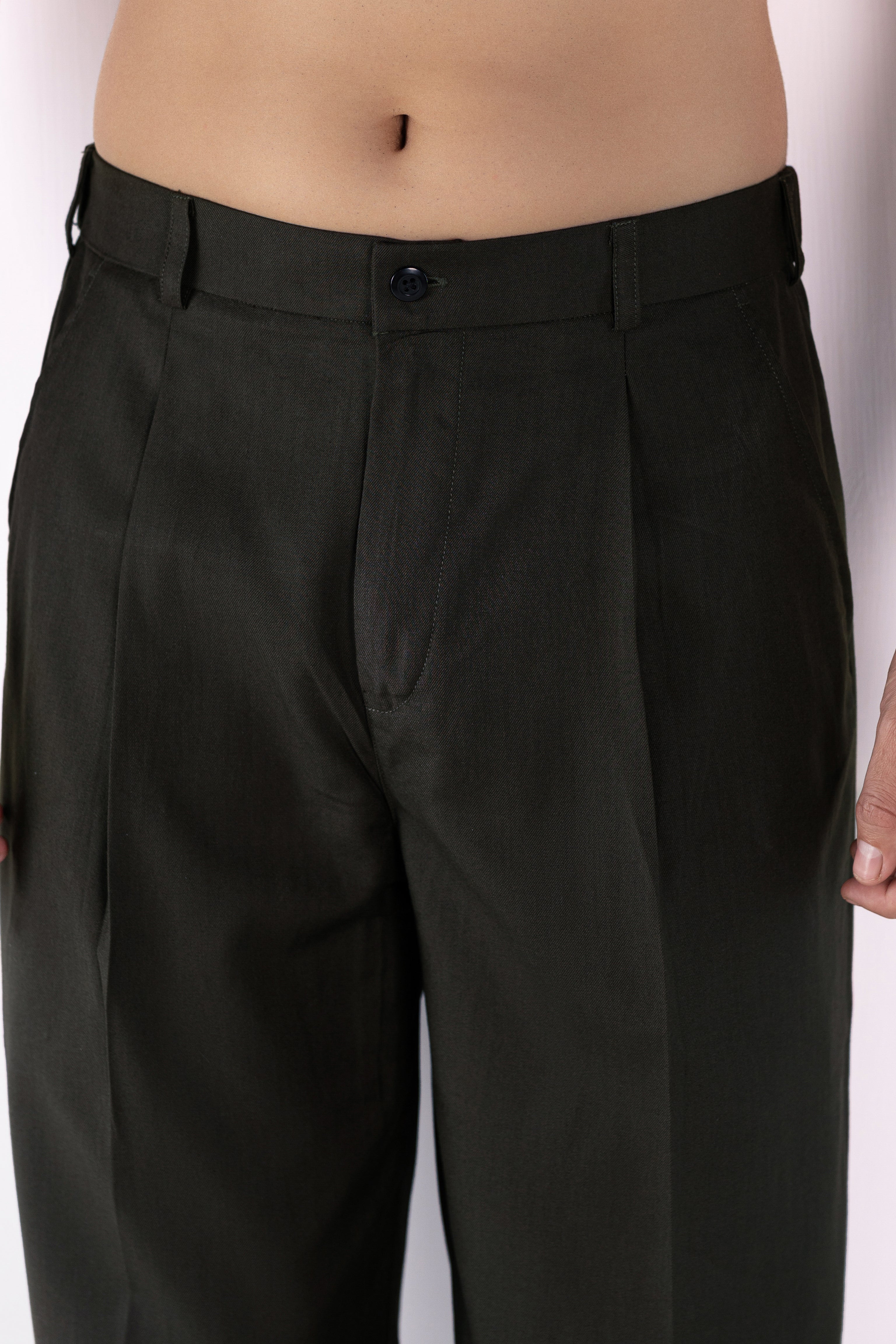 Deep Bosco Pleated Pants