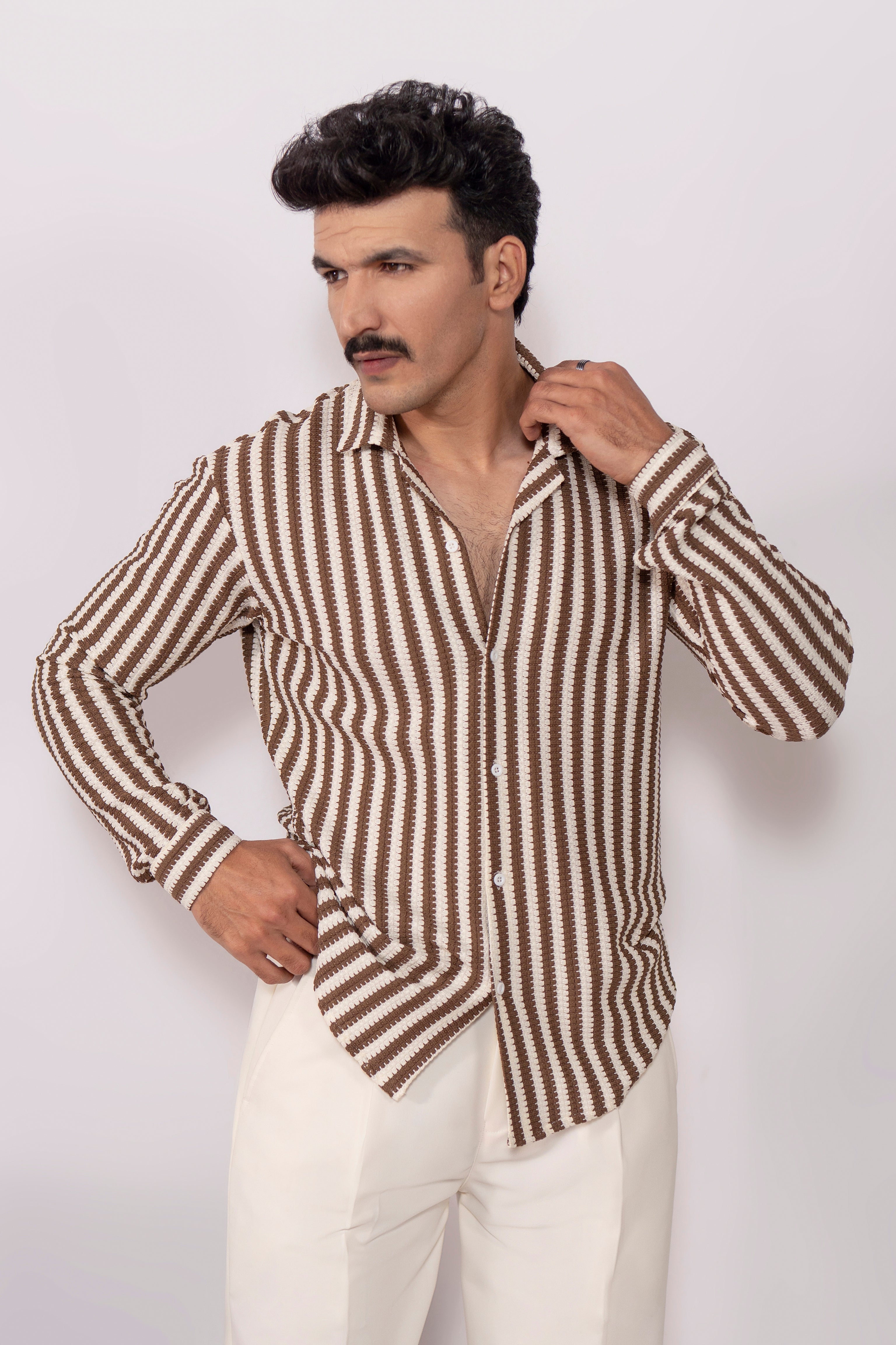 Marròn Grove Oversized Crochet Shirt