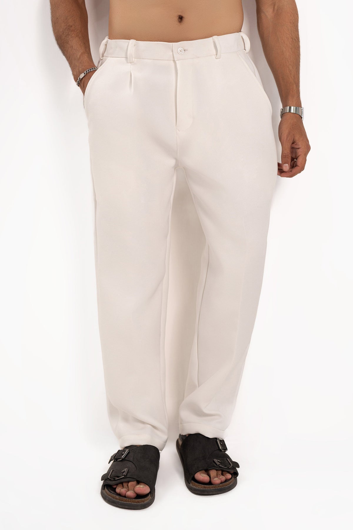 Classic Textured Pleated Pants